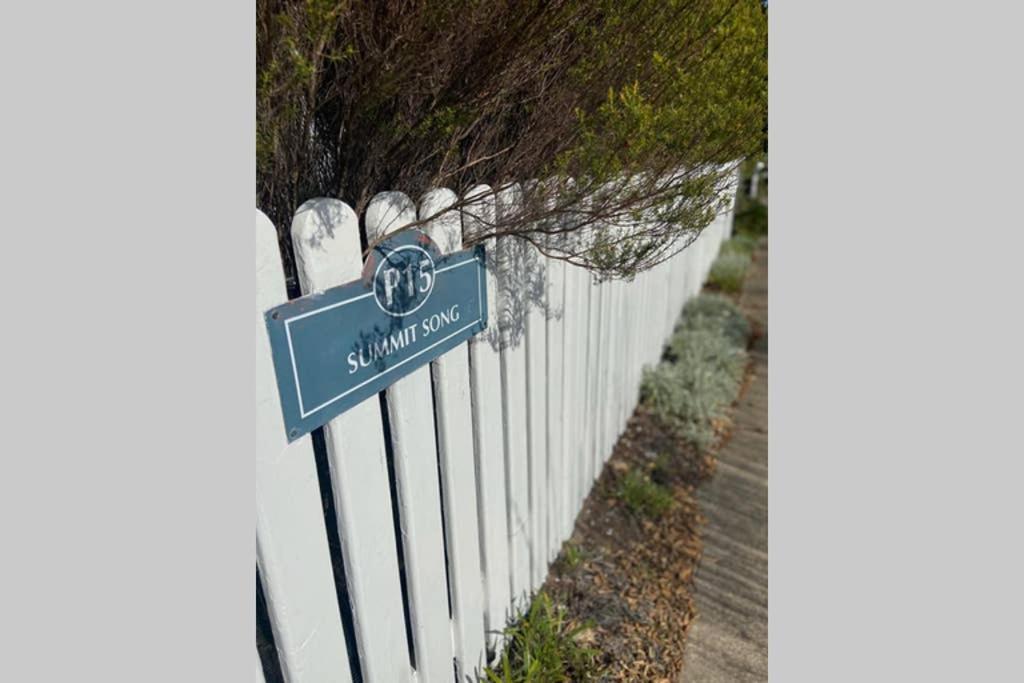 Summit Song - Thesen Island Villa Knysna Bagian luar foto