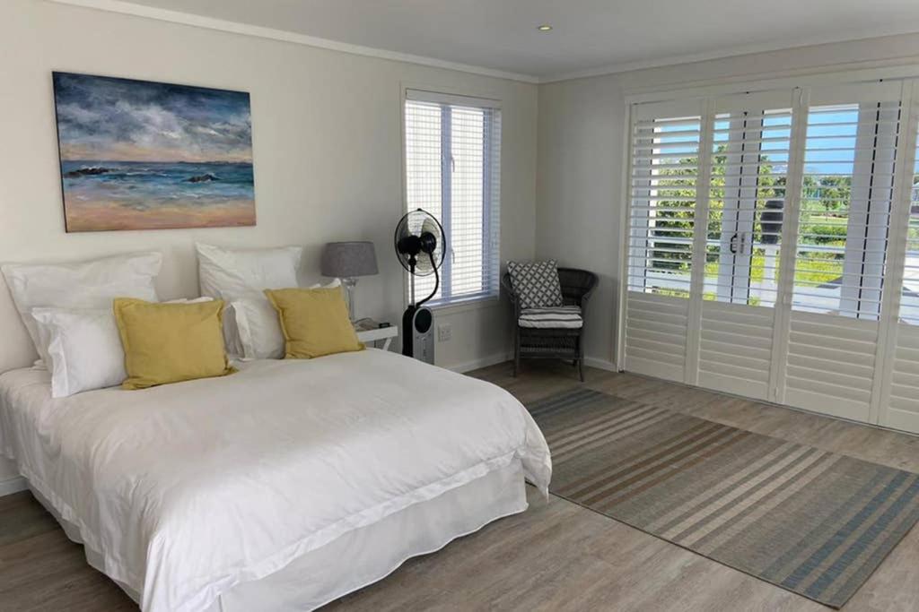 Summit Song - Thesen Island Villa Knysna Bagian luar foto