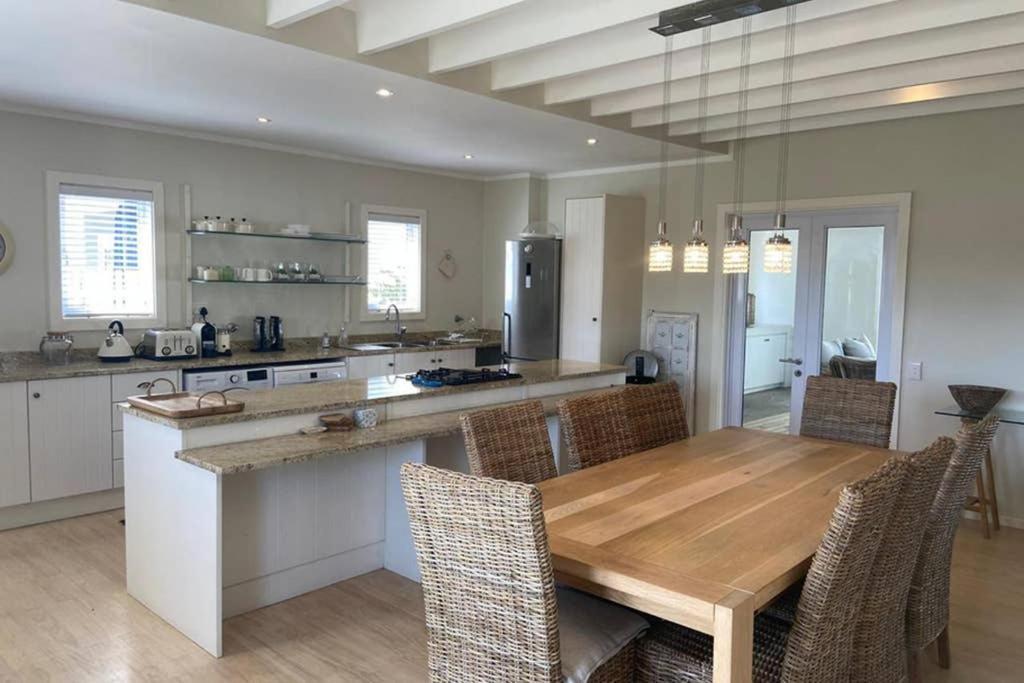 Summit Song - Thesen Island Villa Knysna Bagian luar foto