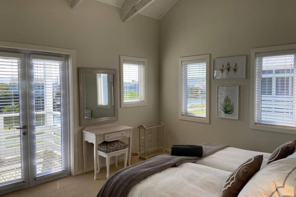 Summit Song - Thesen Island Villa Knysna Bagian luar foto